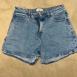 Abercrombie curve love dad shorts